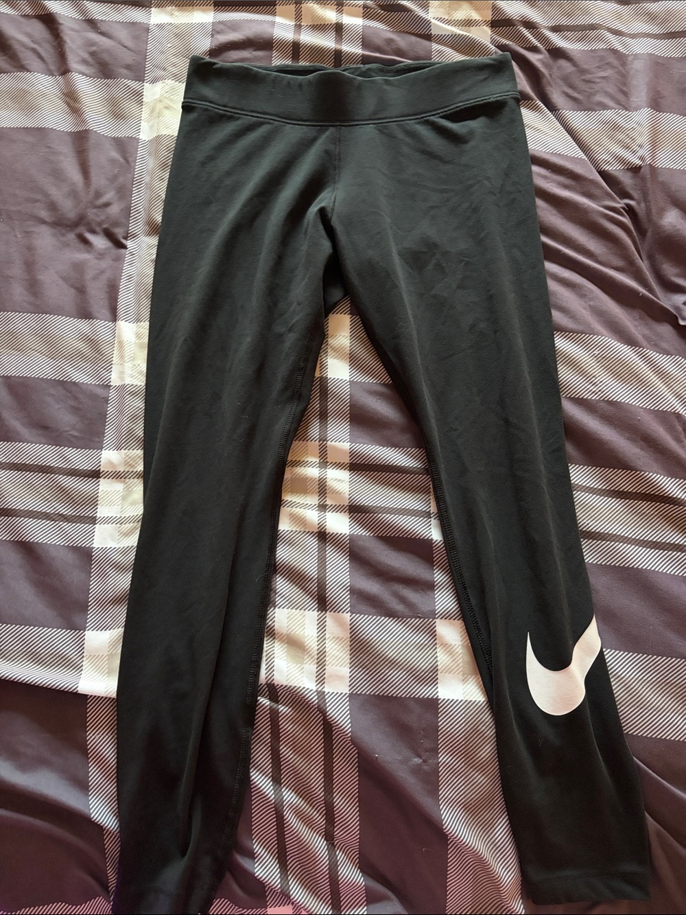 Black Nike leggings in size L